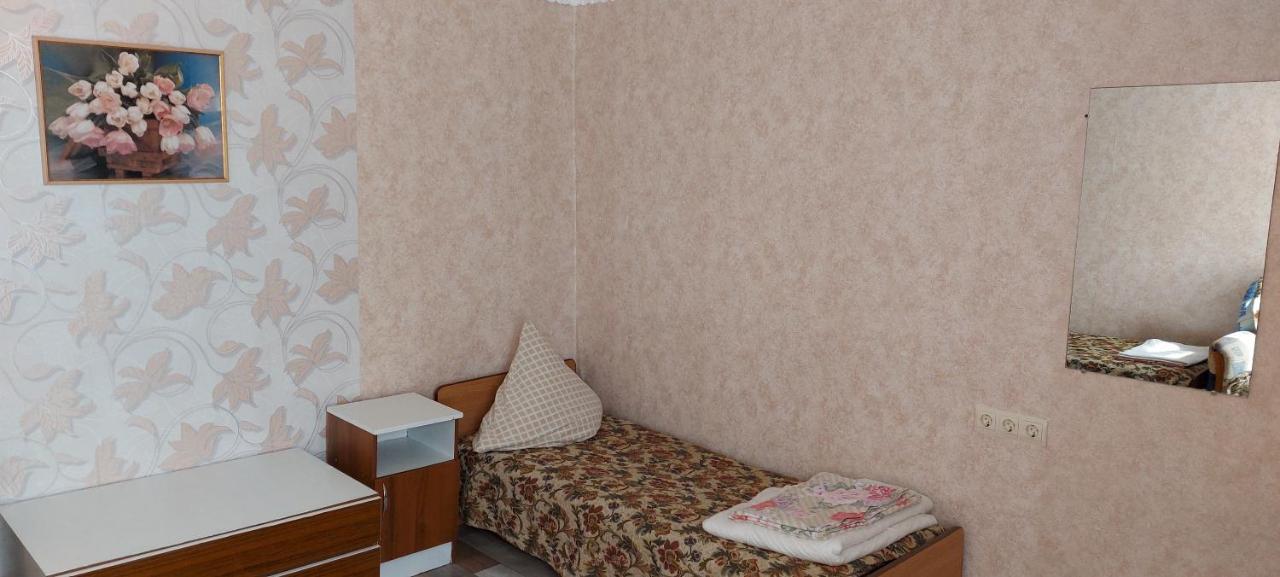 Guest House Anna Sukhumi Exterior foto