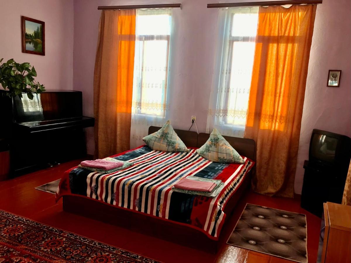 Guest House Anna Sukhumi Exterior foto