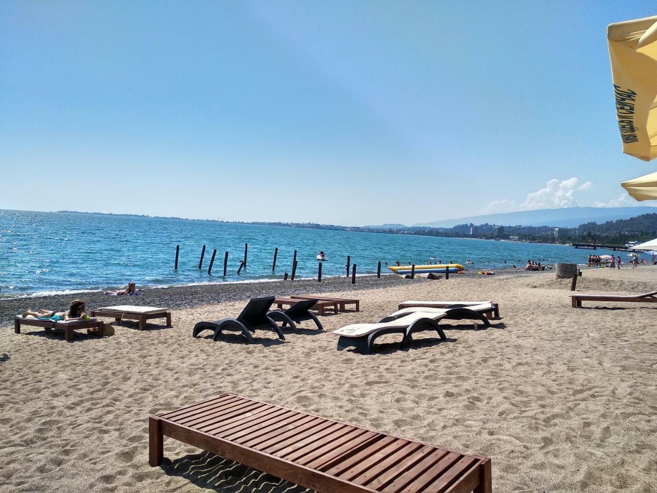 Guest House Anna Sukhumi Exterior foto